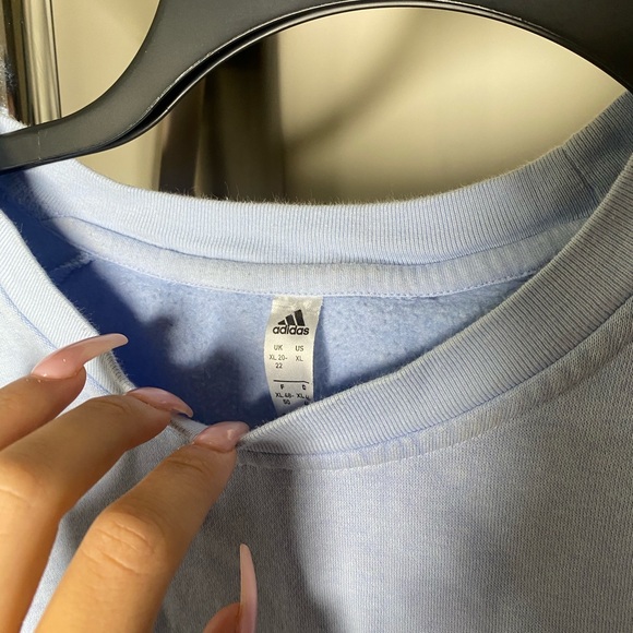 ADIDAS SWEARER LIGHTLY USED - Picture 3 of 3